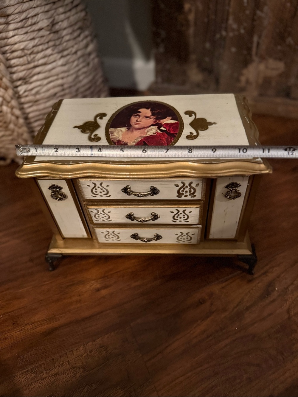 Vintage 1970s Florentine-Style Wooden Musical Jewelry Box With Original PriceTag - Picture 5 of 16